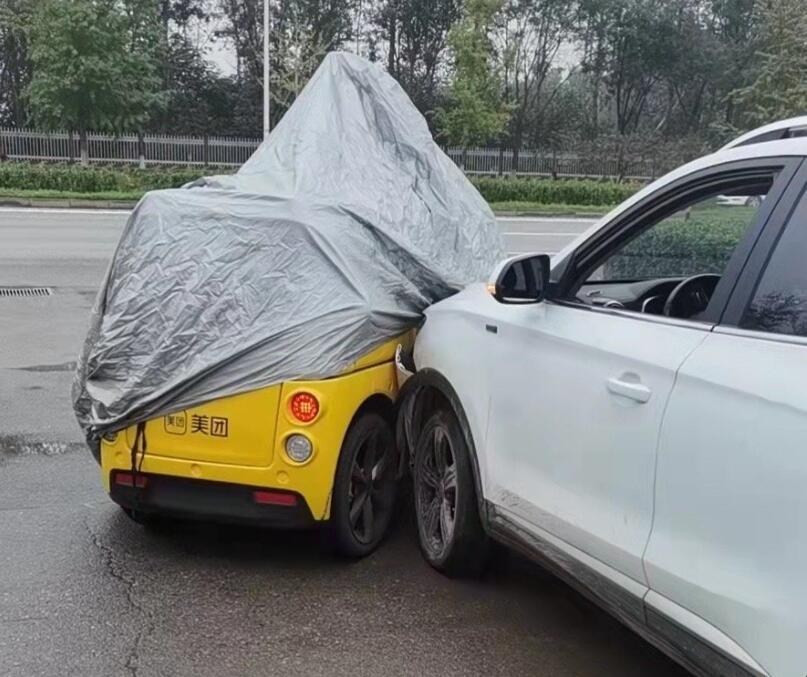 Meituan's unmanned delivery vehicle gets involved in collision and takes full responsibility-CnEVPost