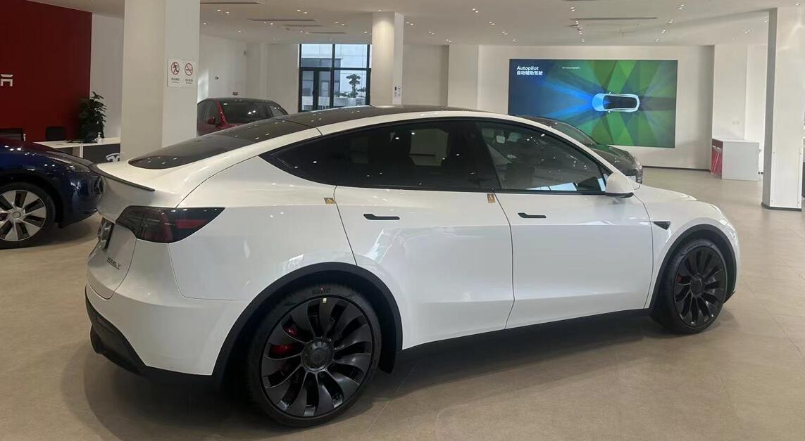 Tesla prepares to export Model Y from Shanghai to Canada, report says-CnEVPost