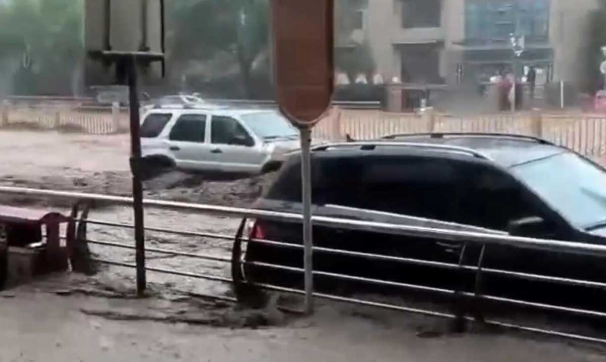 Beijing hit by rare rainstorms and floods-CnEVPost