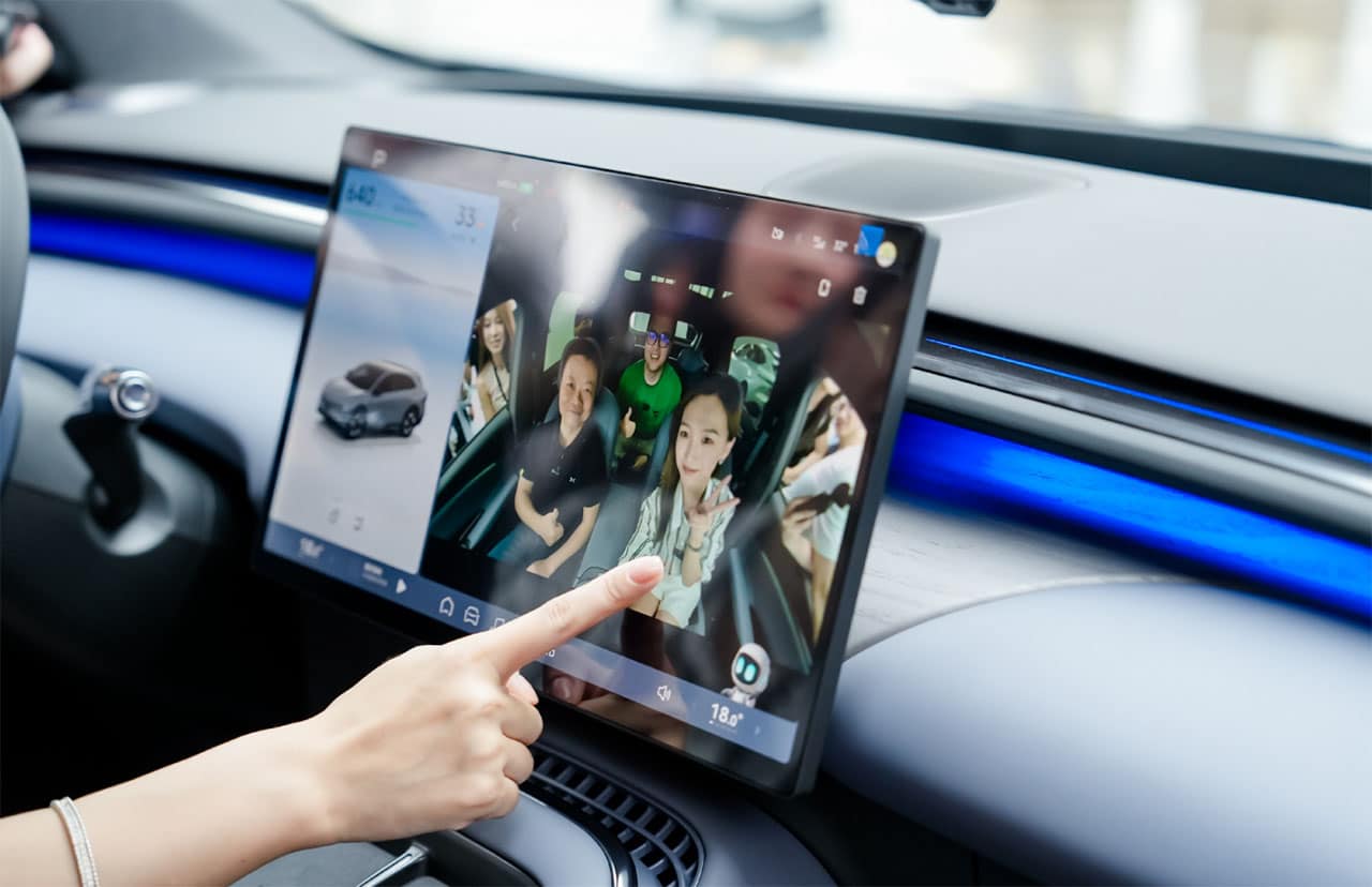 Xpeng begins deliveries of G7 SUV powered by its in-house Turing chip